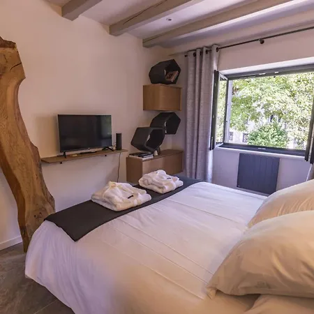 Nocleg ze śniadaniem La Sainthilarienne