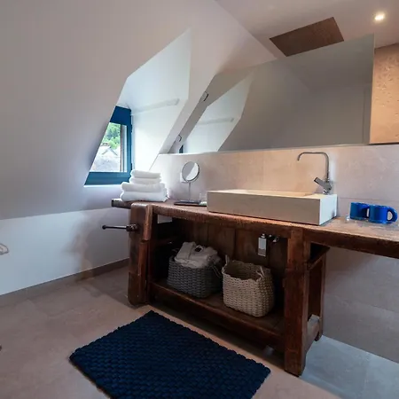 La Sainthilarienne Nocleg ze śniadaniem