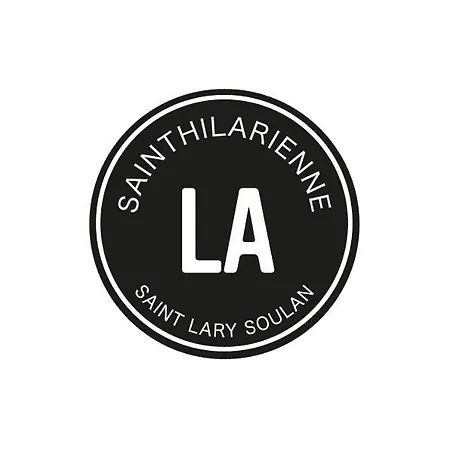 La Sainthilarienne 住宿加早餐酒店 圣拉里苏朗
