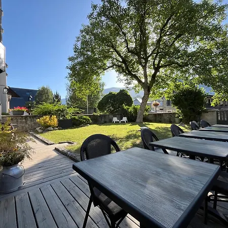 לינה וארוחת בוקר La Sainthilarienne סן-לארי-סולאן